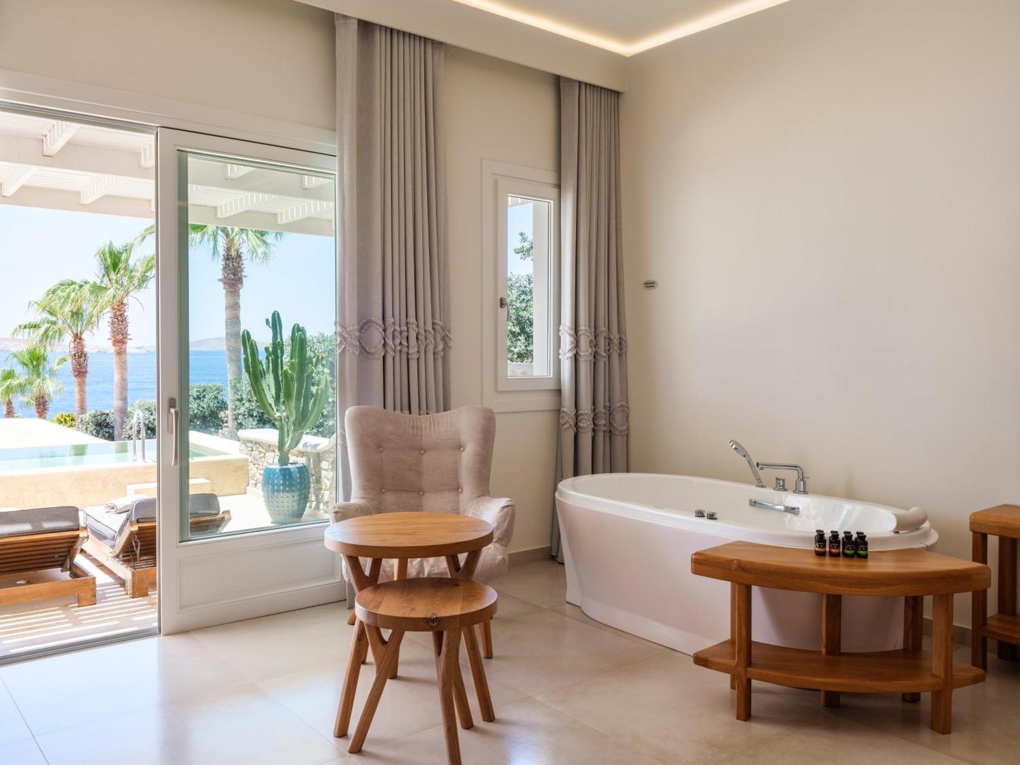 Luxus-Suite mit Pool